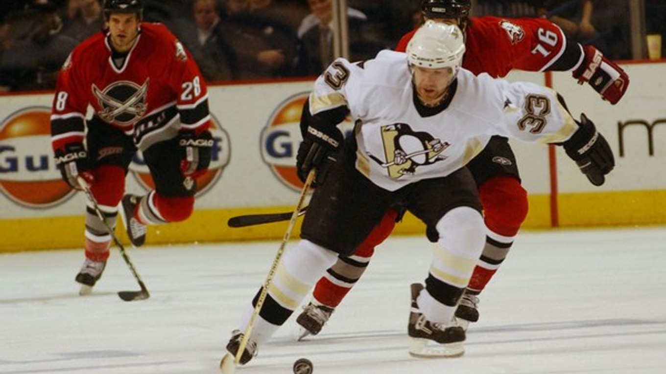 Pálffyho posledným tímom v NHL bol Pittsburgh Penguins.