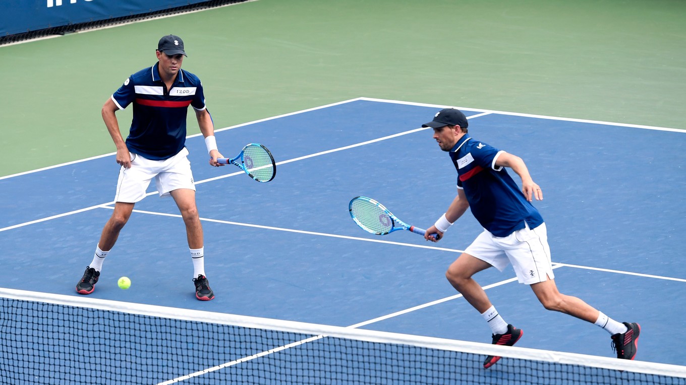 Bratia Bryanovci počas US Open 2019.