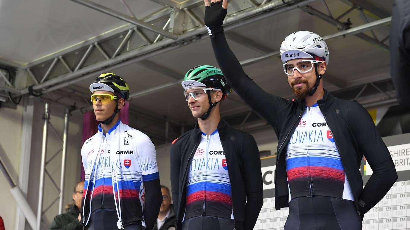 Sprava Peter Sagan, Erik Baška a Ján Andrej Cully pred štartom MS v cyklistike 2019.
