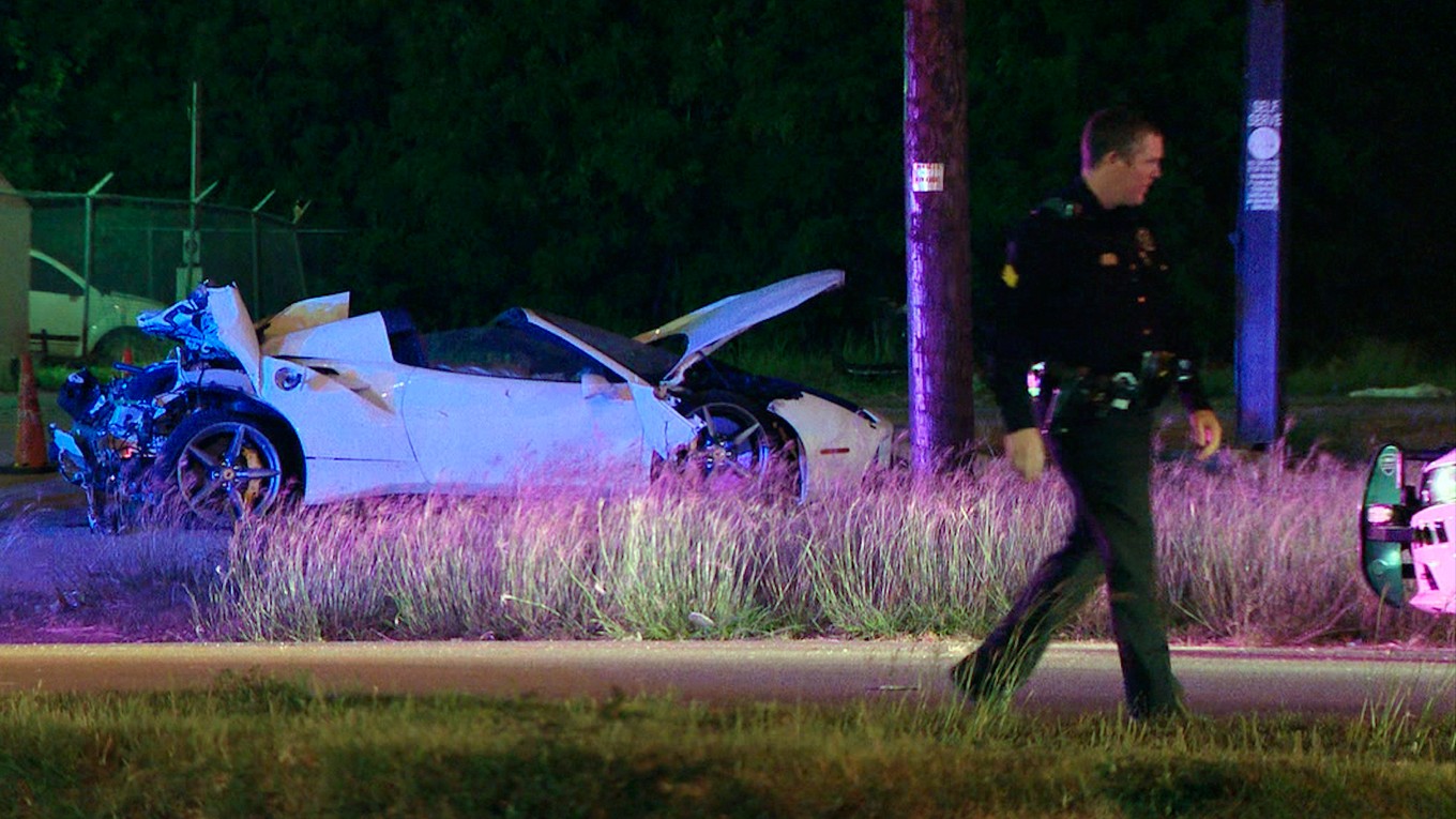 Zničené auto Errola Spenca.