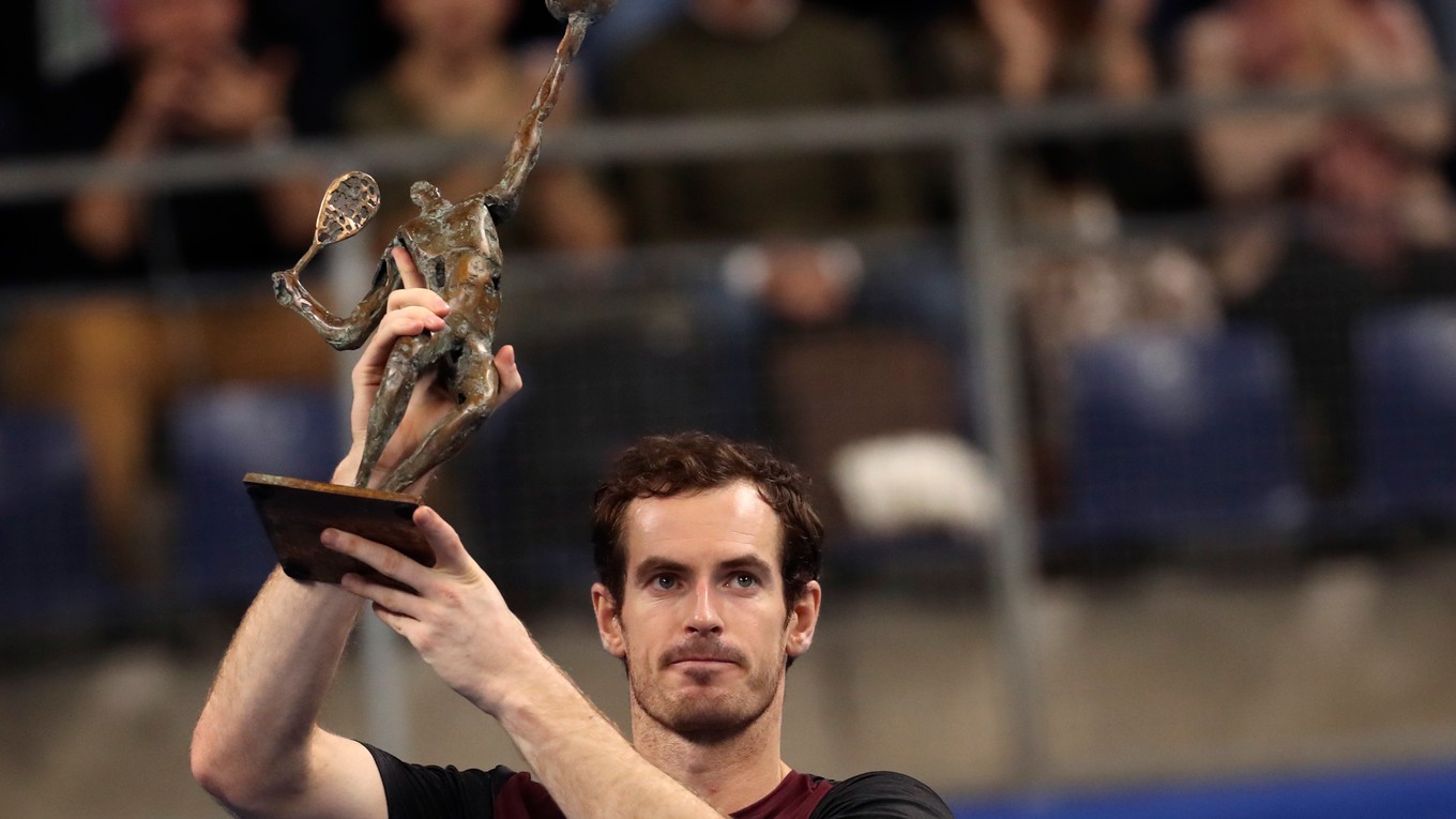 Andy Murray po triumfe na turnaji ATP v Antverpách.