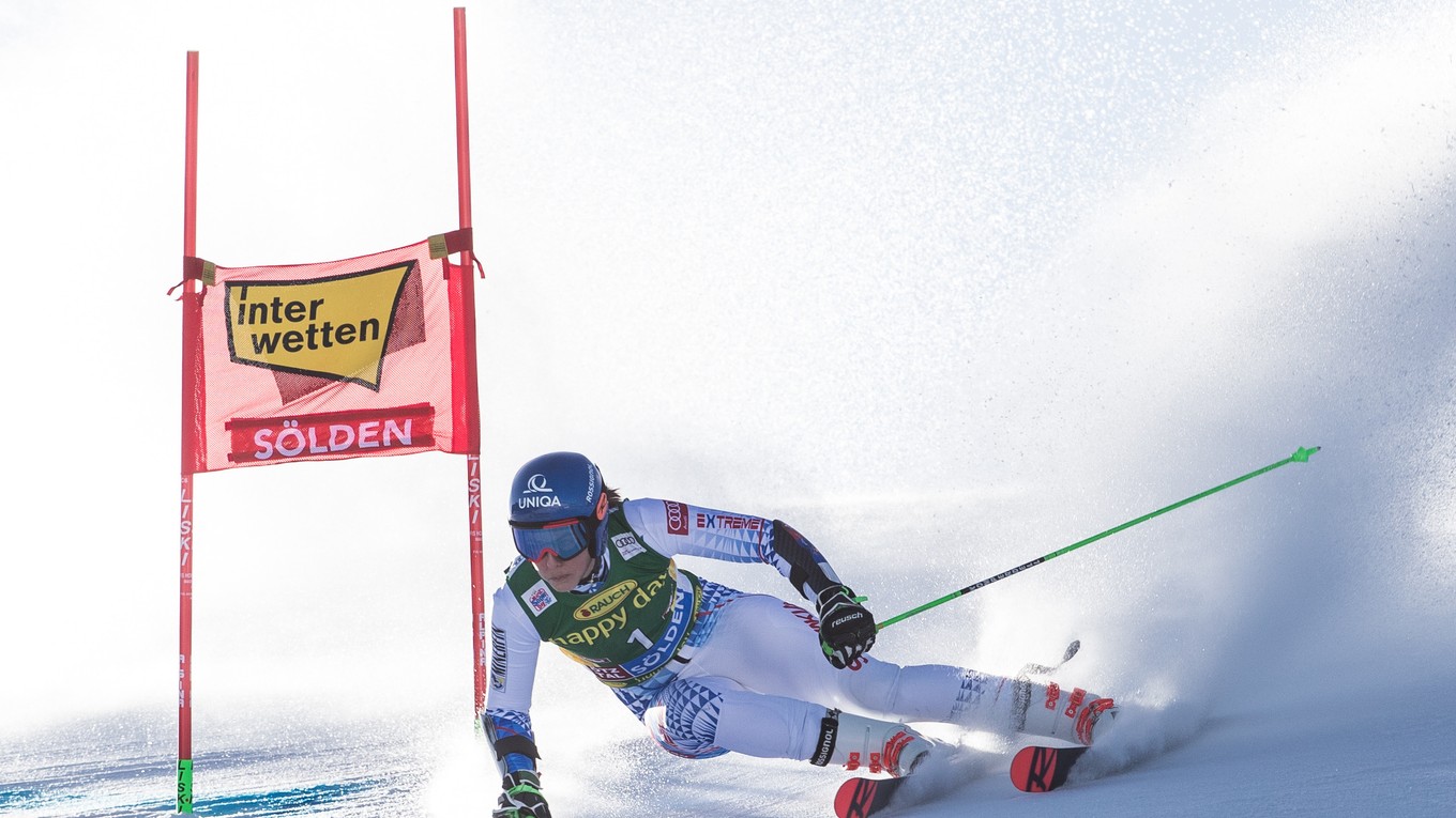 Petra Vlhová v úvodnom preteku sezóny.