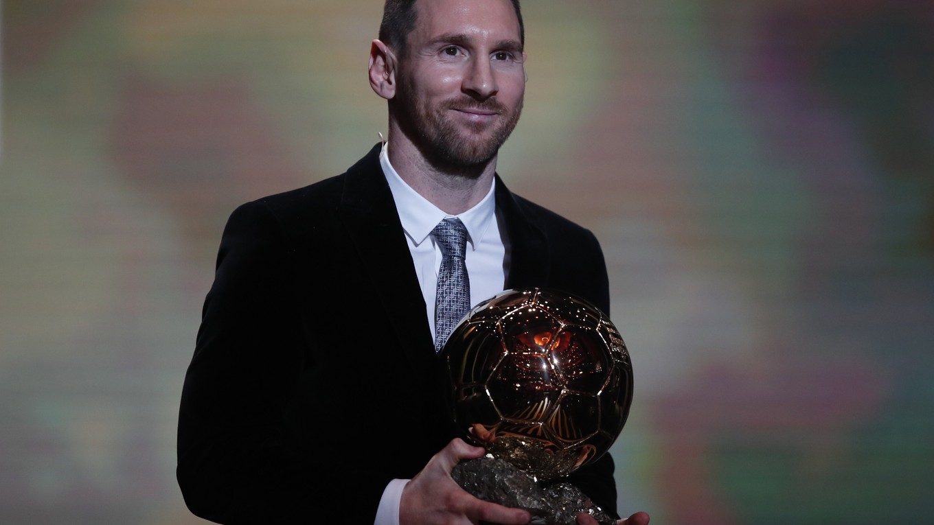 Messi získal rekordný šiestykrát Zlatú loptu magazínu France Football.