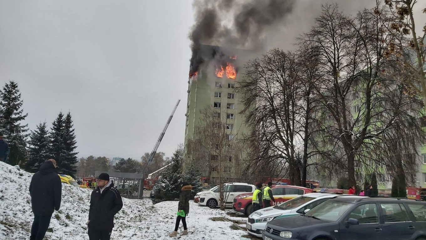 V dvanásťpodlažnej bytovke na Mukačevskej ulici v Prešove vybuchol plyn.