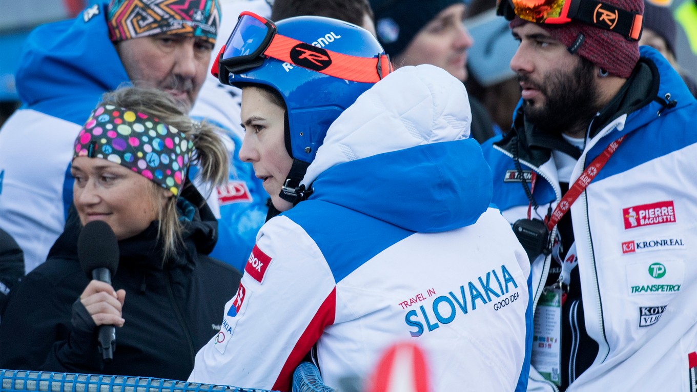 Boris Vlha (vpravo) a Petra Vlhová po pretekoch v Lienzi.