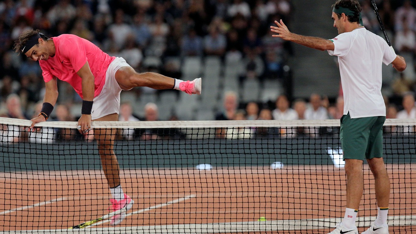 Rafael Nadal a Roger Federer na charitatívnom podujatí Zápas pre Afriku.
