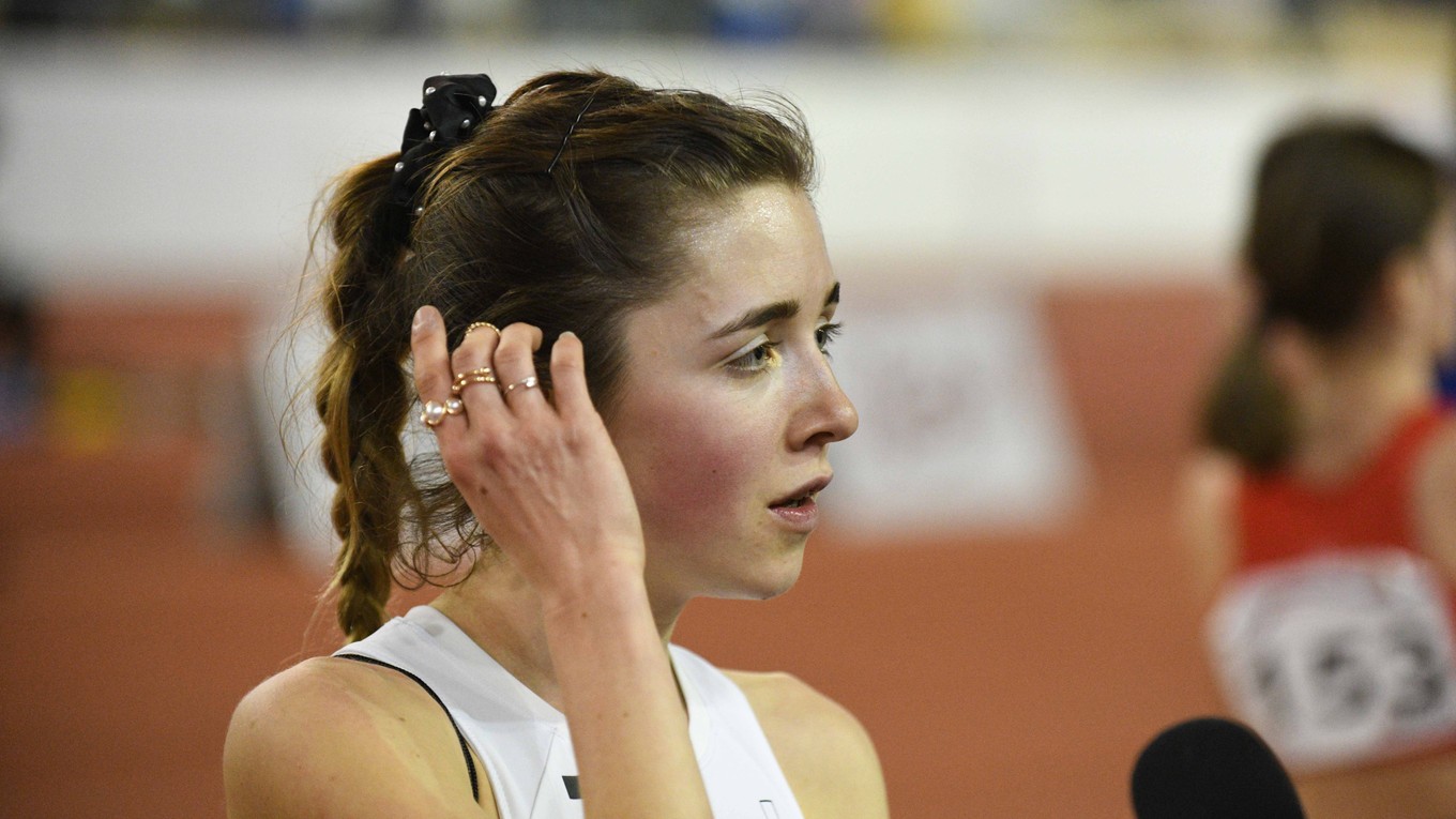 Líza Hazuchová po skončení behu na 3000 m žien.
