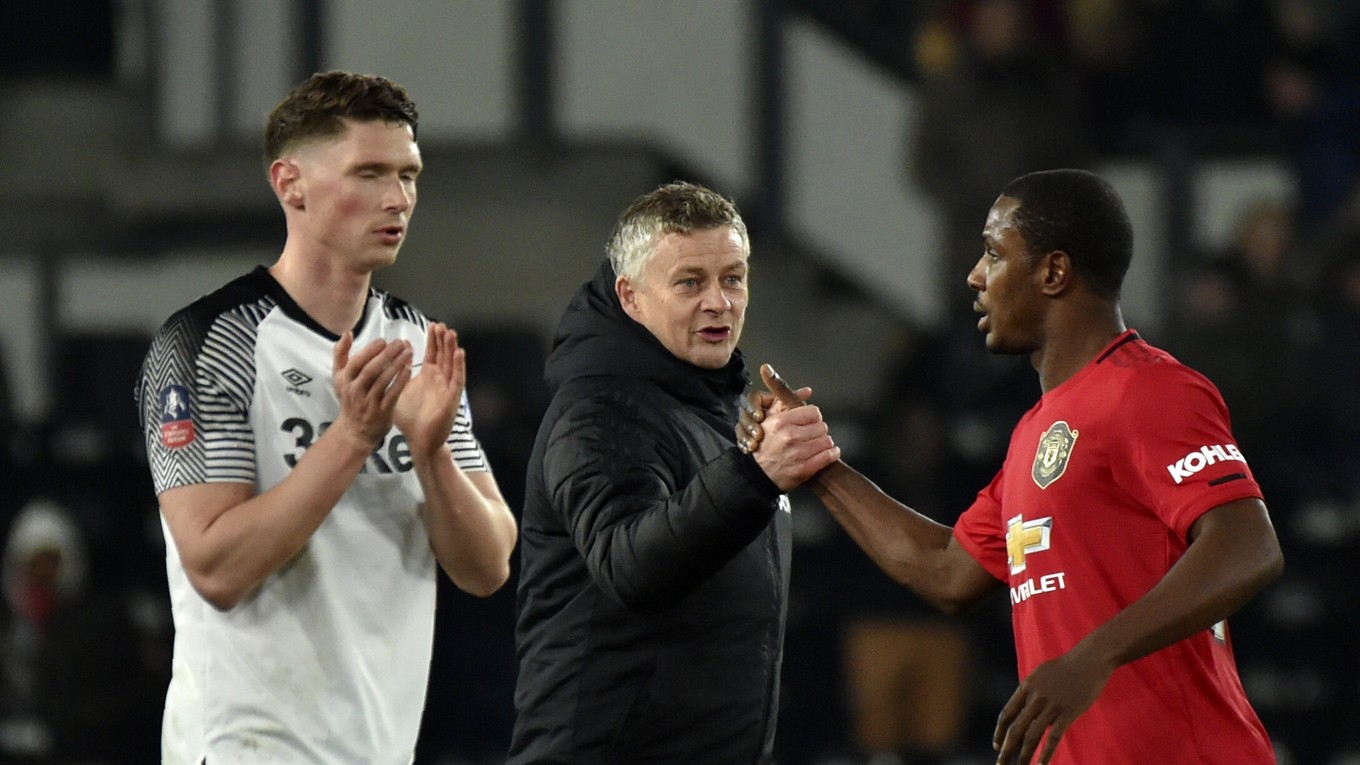 Manchester United postúpil do osemfinále FA Cupu.