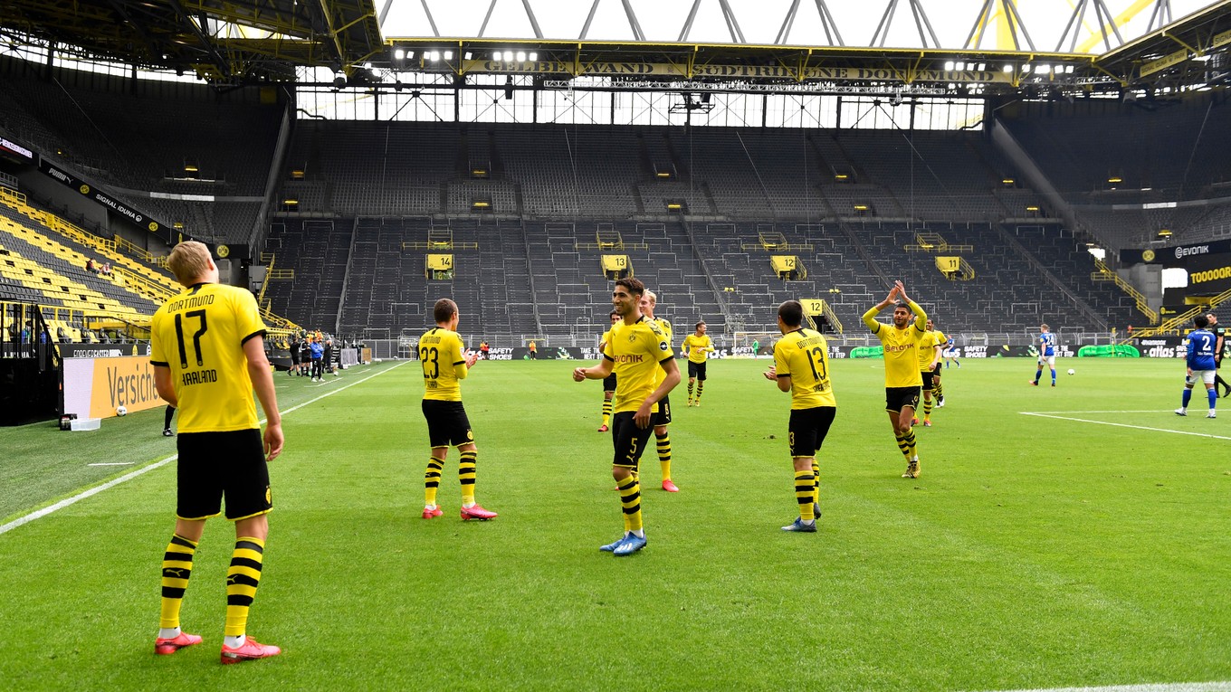 Futbalisti Borussie Dortmund na ilustračnej fotografii.