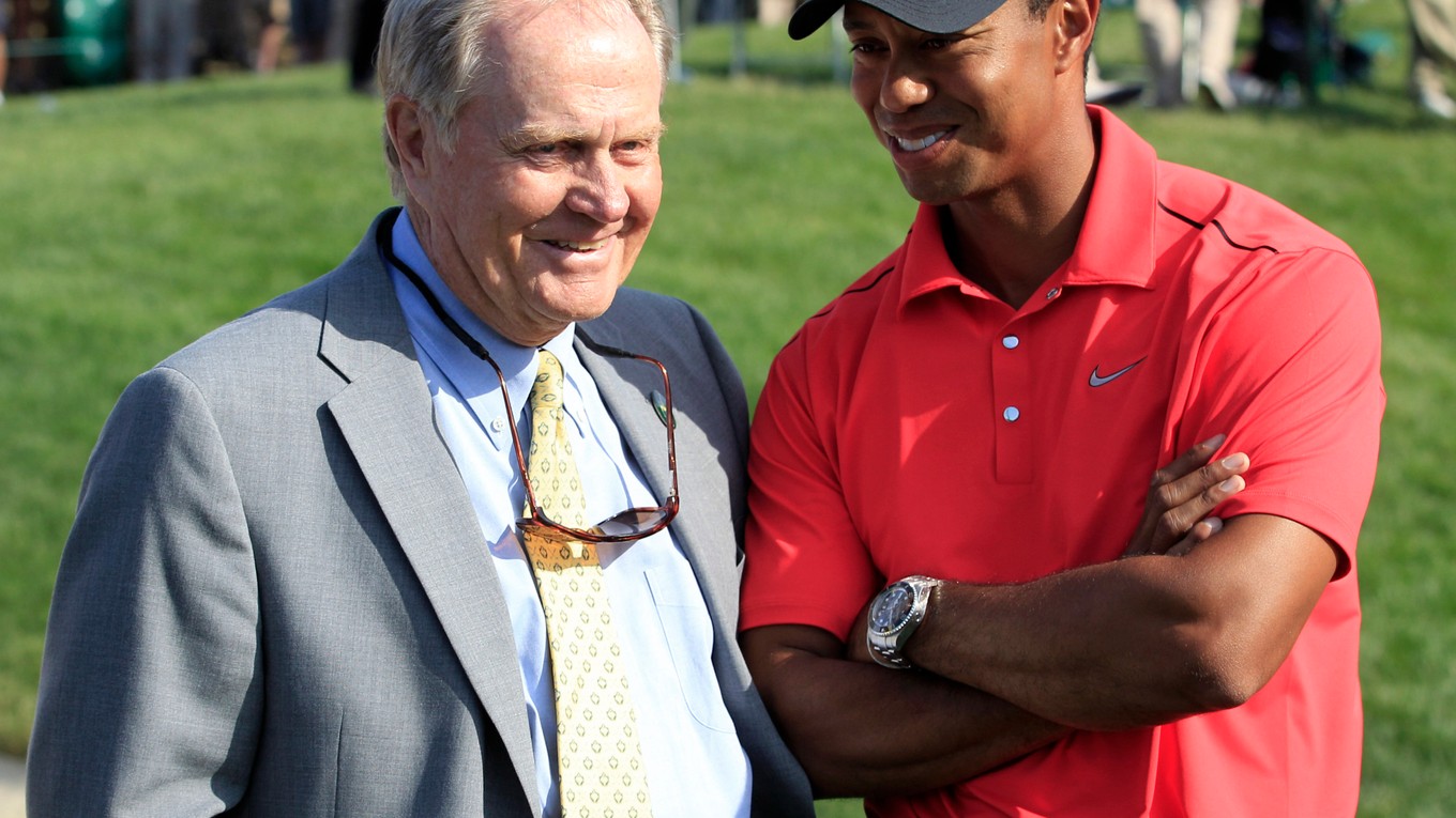 Jack Nicklaus (vľavo) a Tiger Woods.