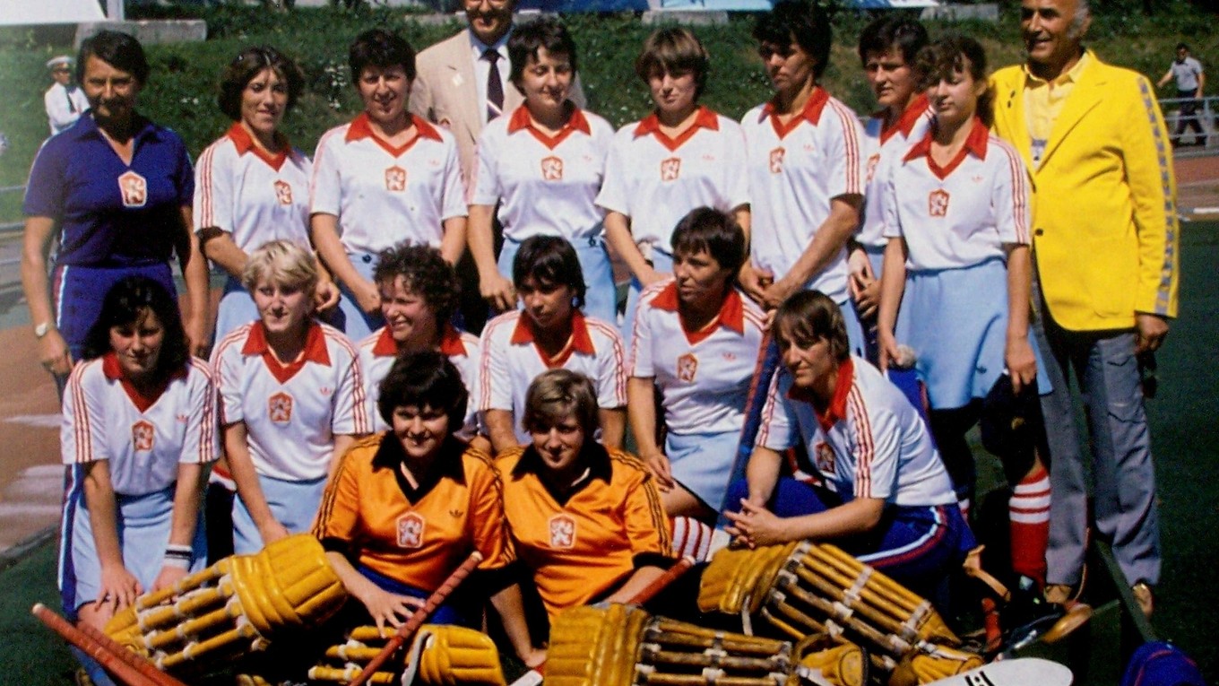 Strieborné československé pozemkárky z olympijských hier 1980 v Moskve.