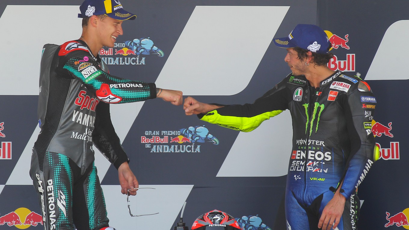 Fabio Quartararo (vľavo) a Valentino Rossi.