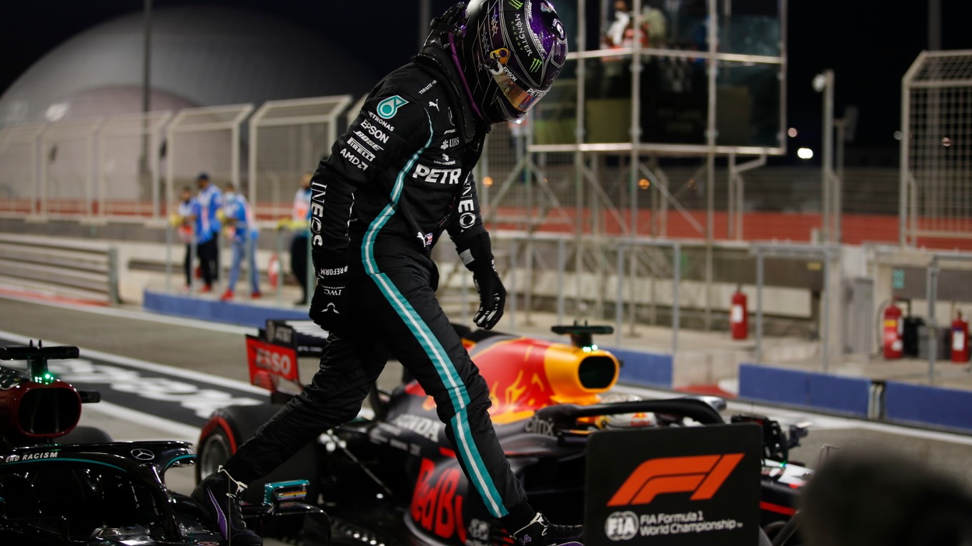 Lewis Hamilton na VC Bahrajnu F1.