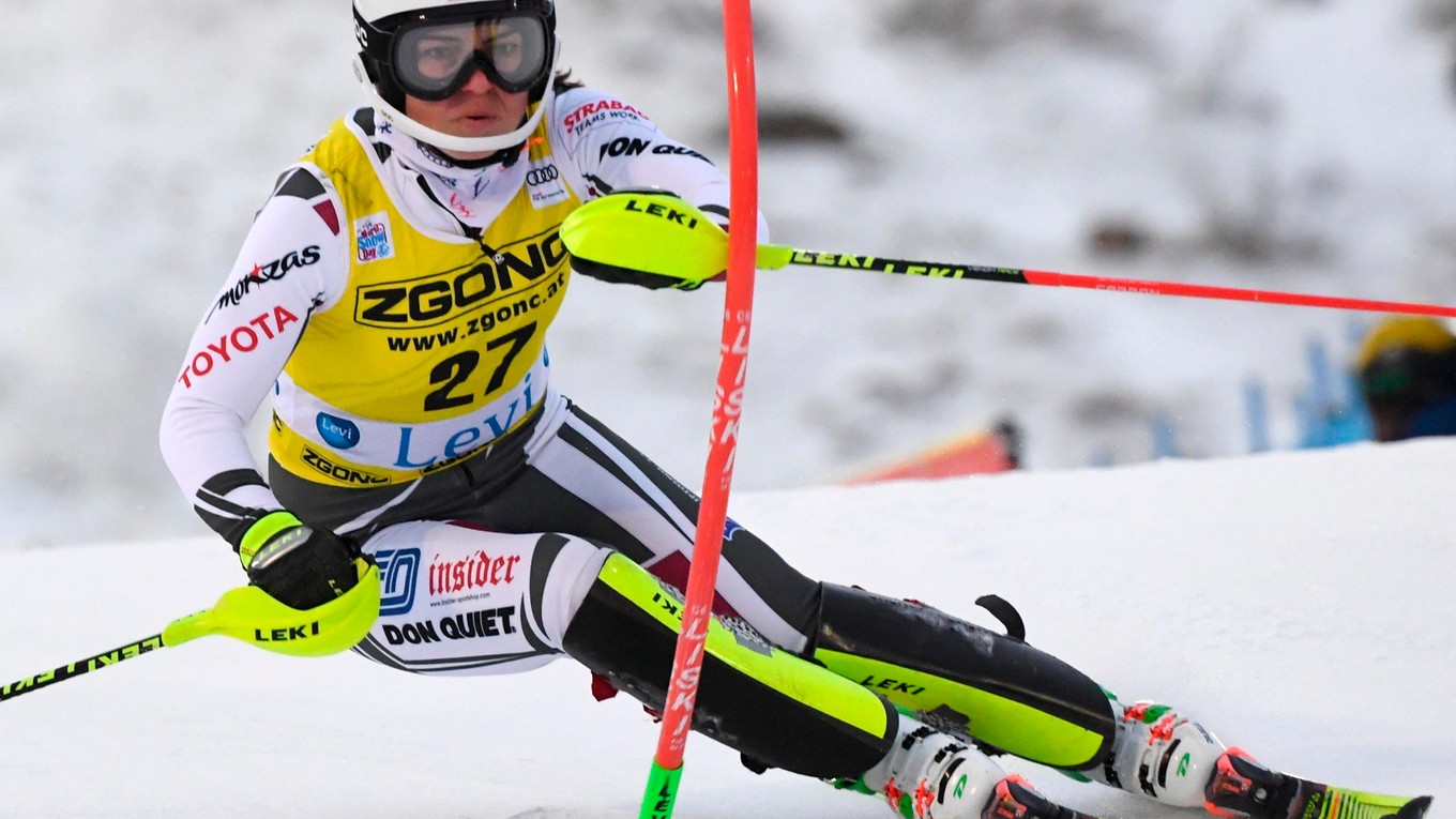 Martina Dubovská počas slalomu v Levi 2020.