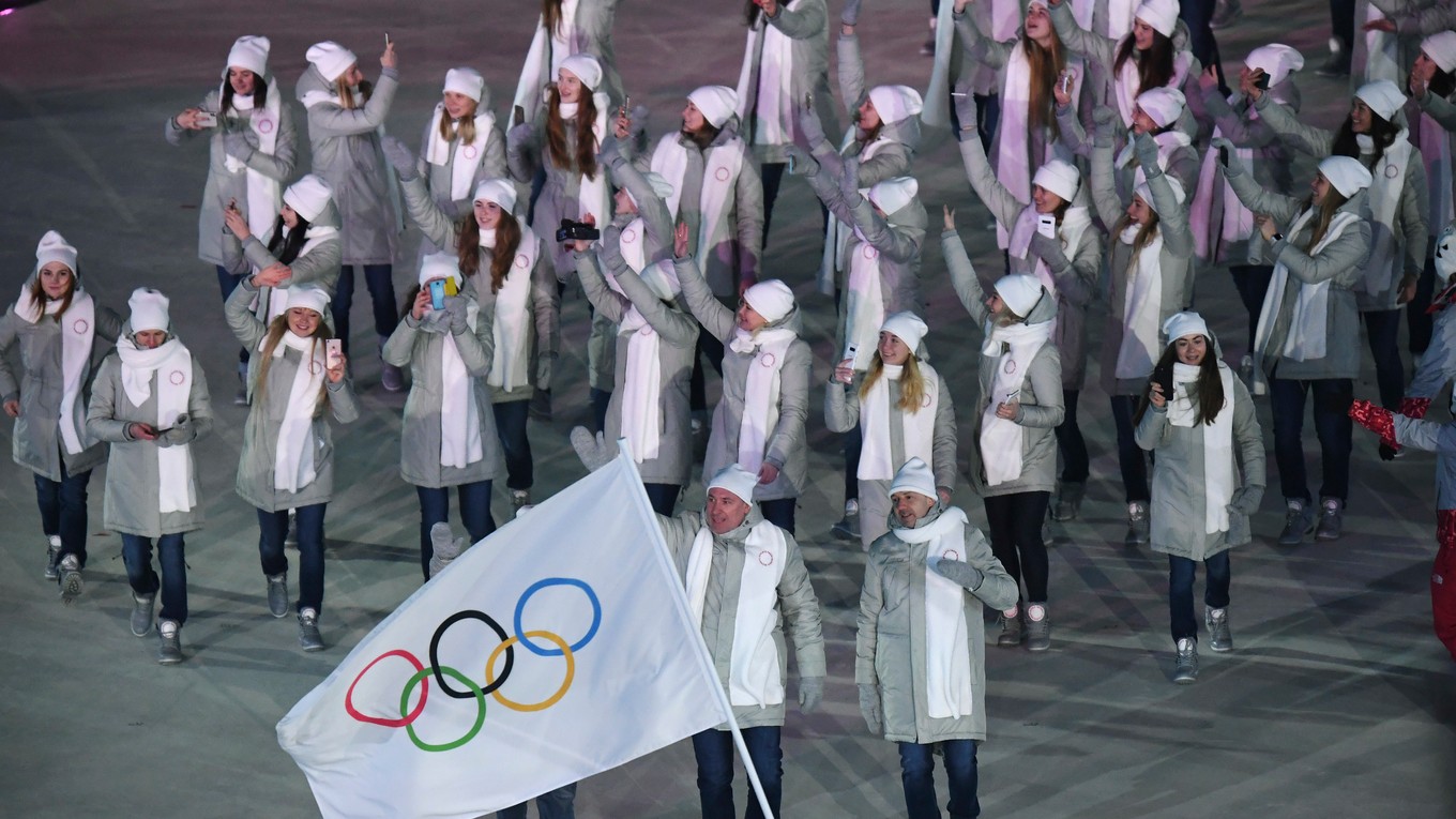 Olympijskí športovci z Ruska počas otváracieho ceremoniálu ZOH 2018.