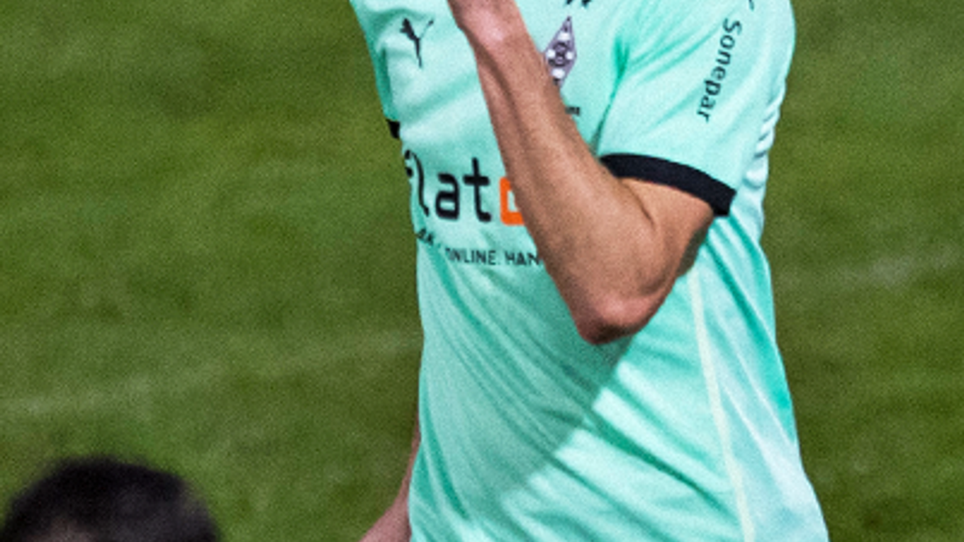 László Bénes sa raduje z gólu v drese klubu Borussia Mönchengladbach.