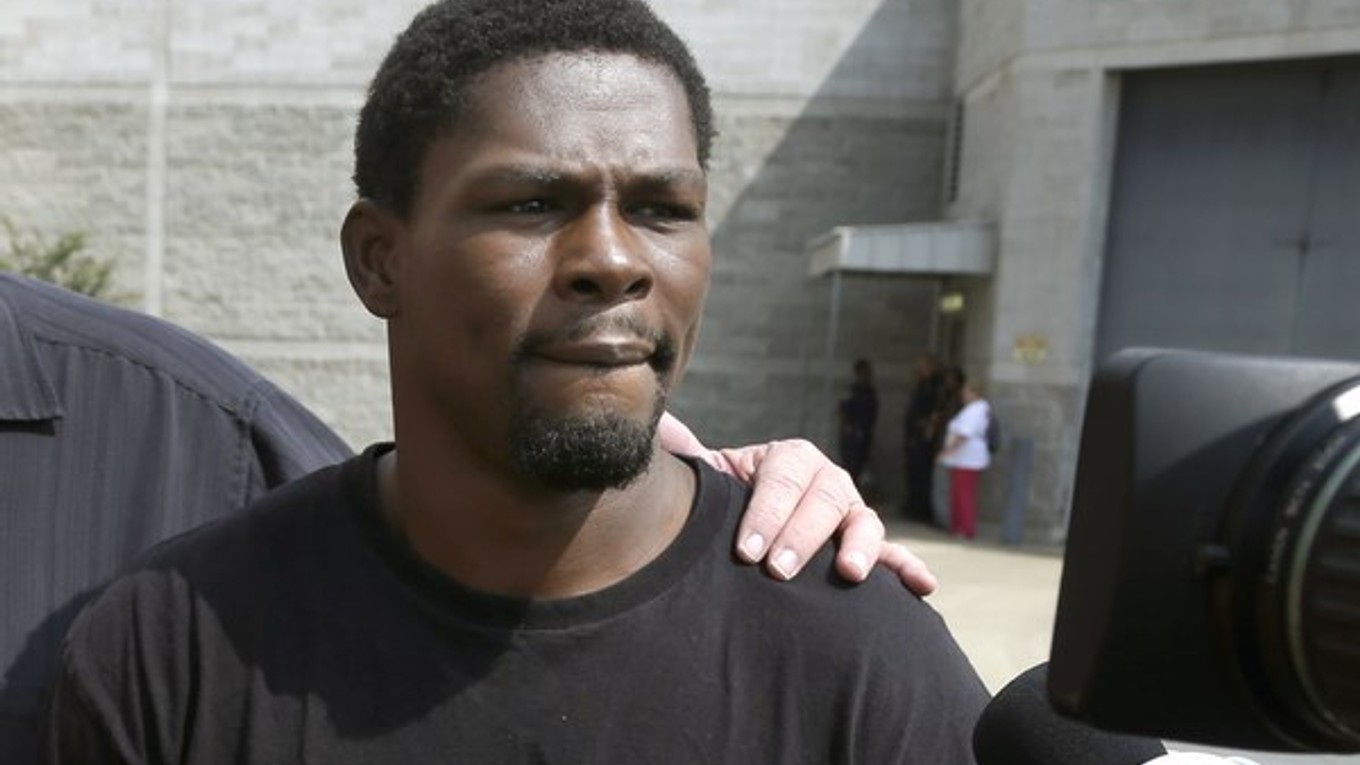 Jermain Taylor je bývalým majstrom organizácie IBF v strednej hmotnostnej kategórii. O titul prišiel administratívne.