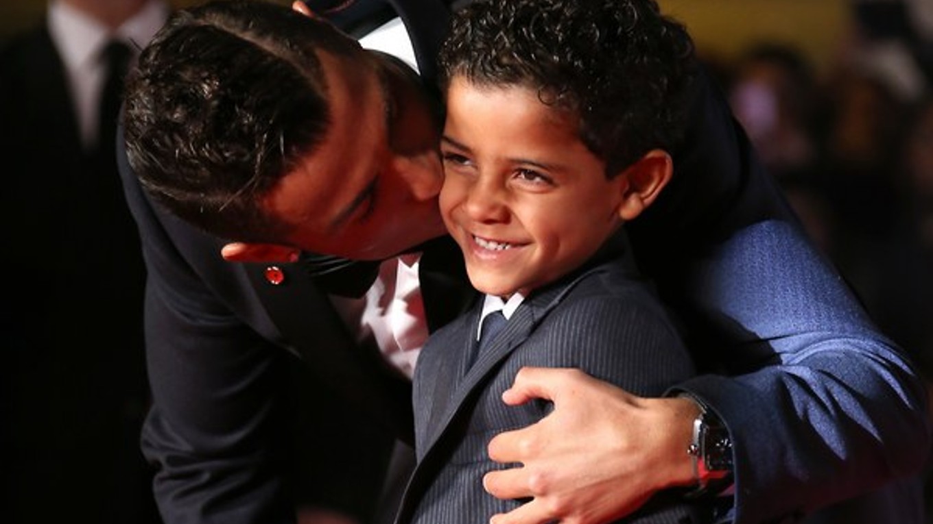 Ronaldo priznal, že za otvorením hotelov je do istej miery aj otcovská láska, respektíve myšlienky na pozitívnu budúcnosť jeho syna.