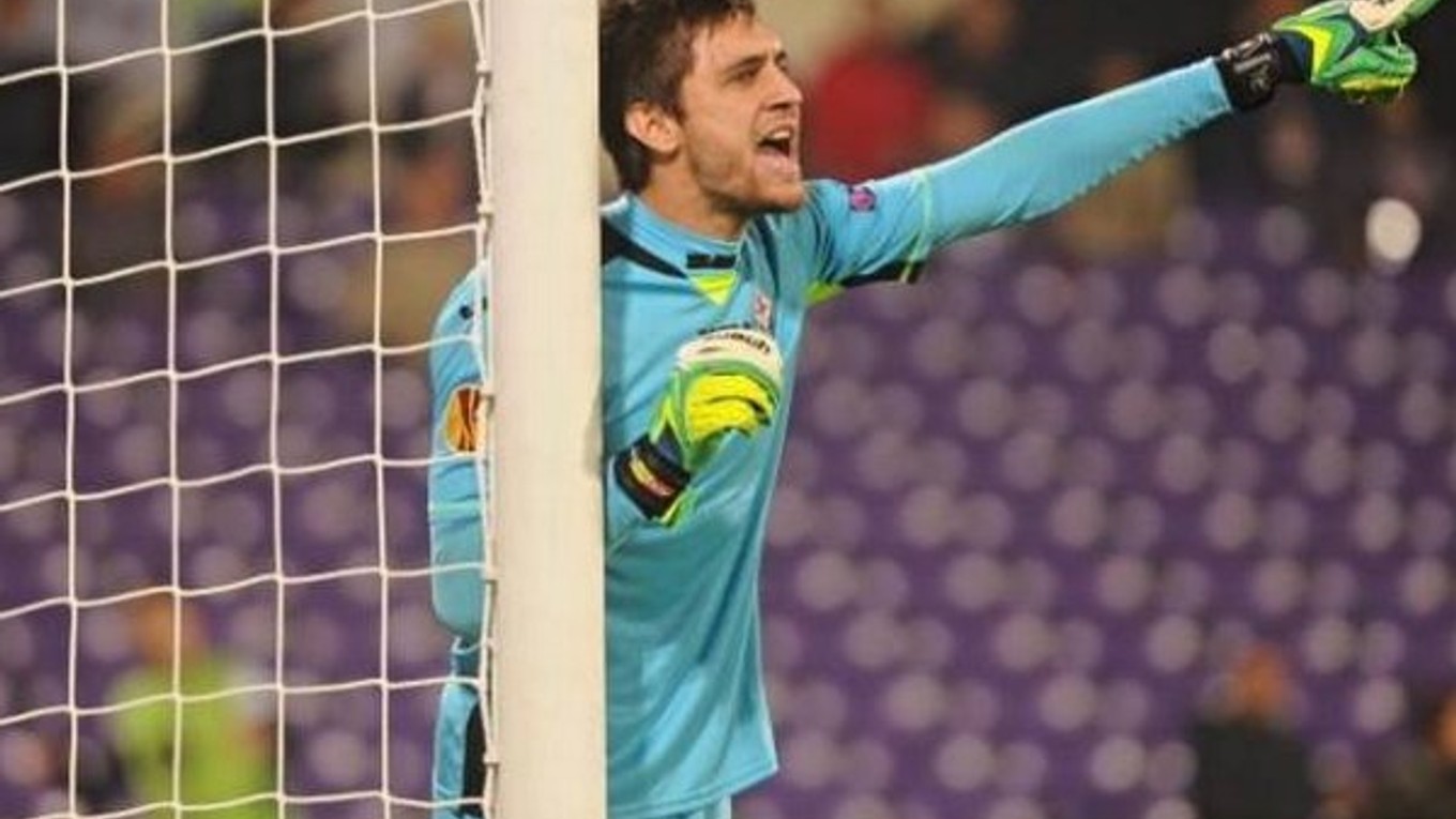 Rumunský gólman je na klubovej úrovni oporou Fiorentiny.