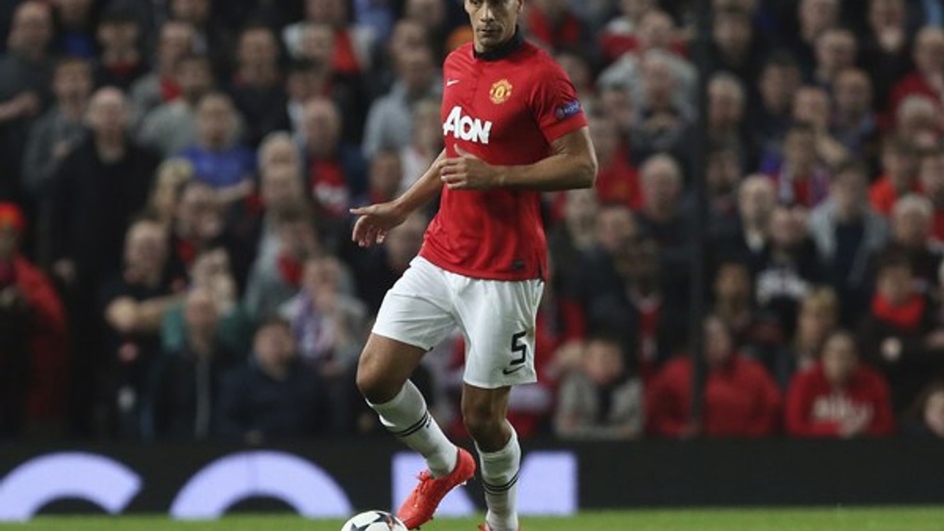 Rio Ferdinand hrával dlhé roky vo farbách Manchestru United.