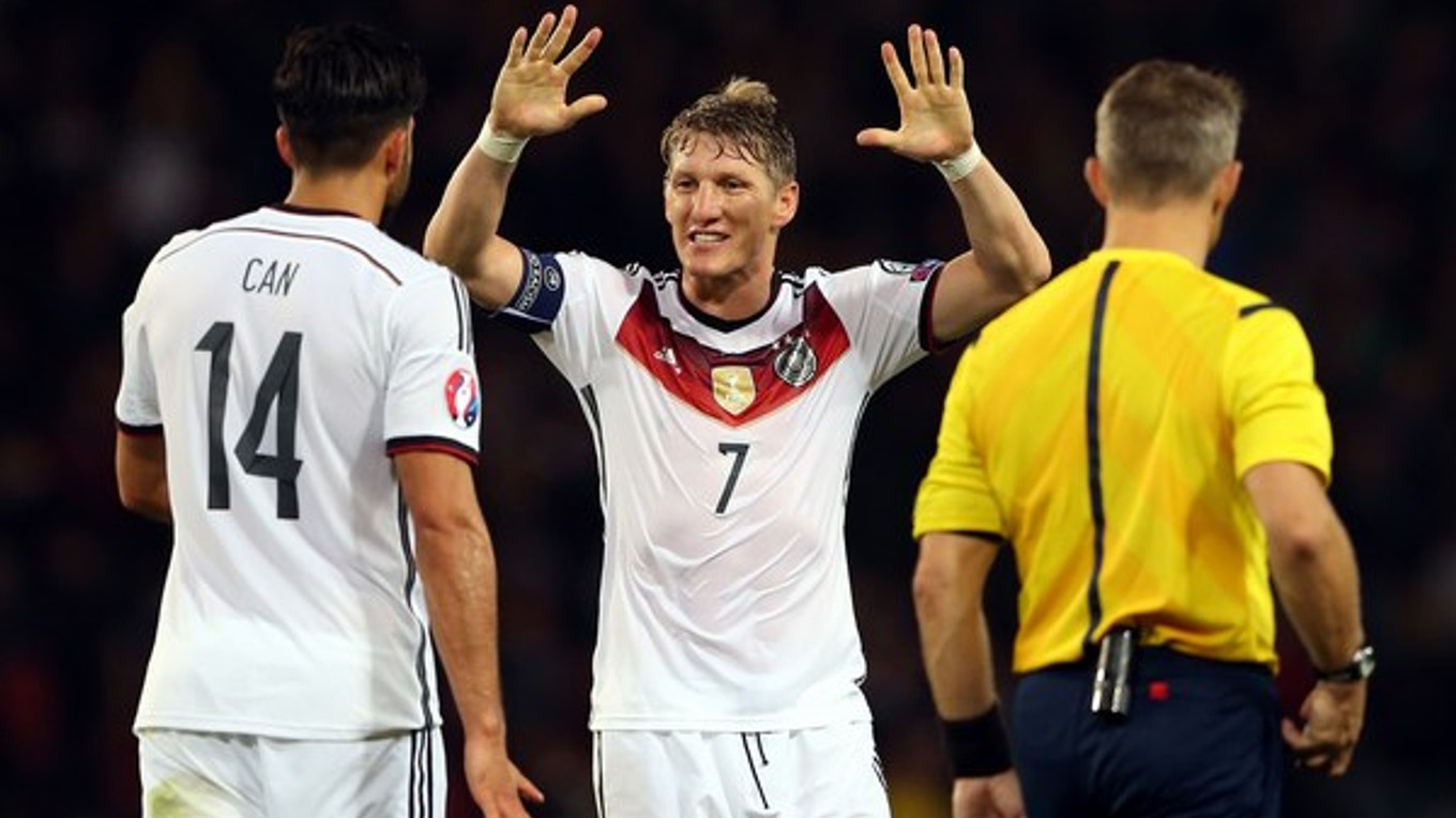 Schweinsteiger (č. 7) nepochybuje o úspešnom záverečnom turnaji ME 2016.