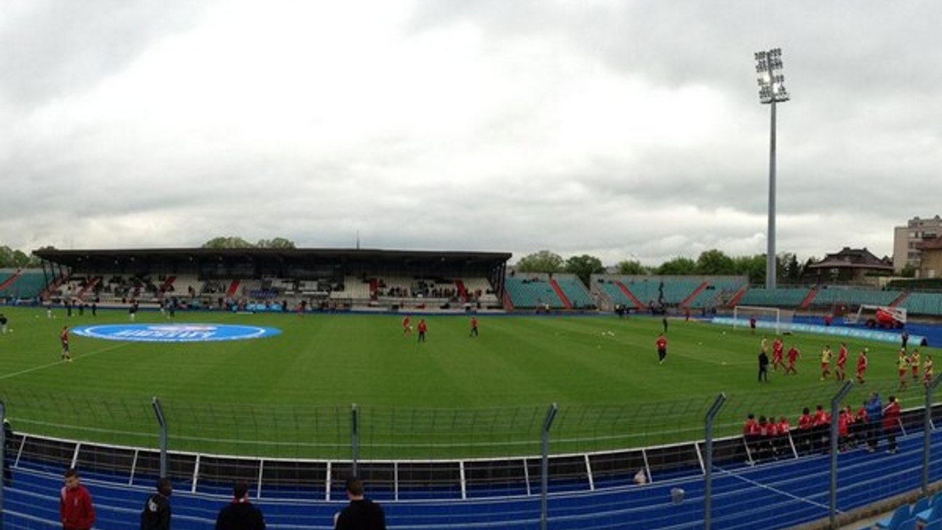 Miesto večerného zápasu- Stade Josy Barthel.
