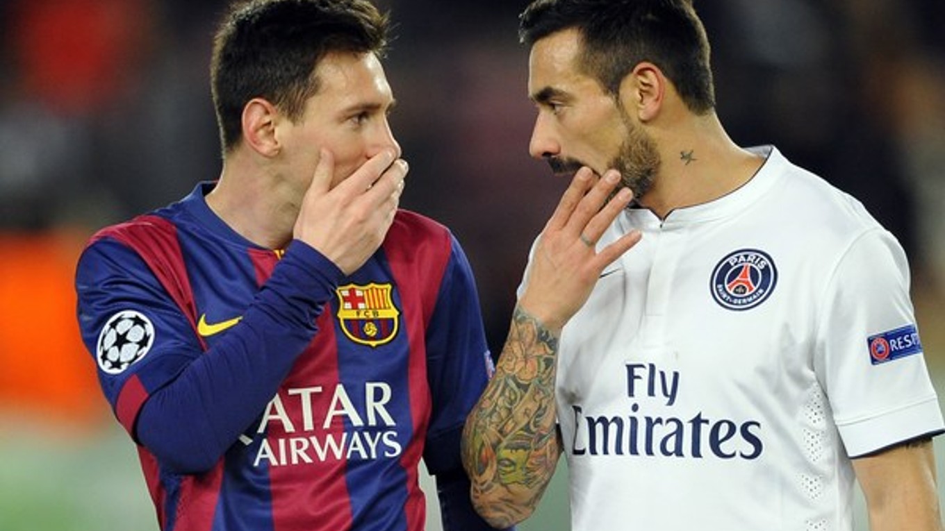 Lavezzi s reprezentačným kolegom Lionelom Messim. Stanú sa z nich spoluhráči aj v klube?