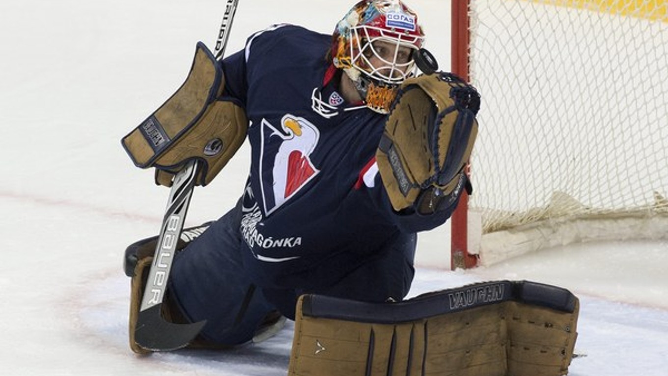 Proti Dinamu Minsk dostal príležitosť v bráne Slovana Bratislava Barry Brust.