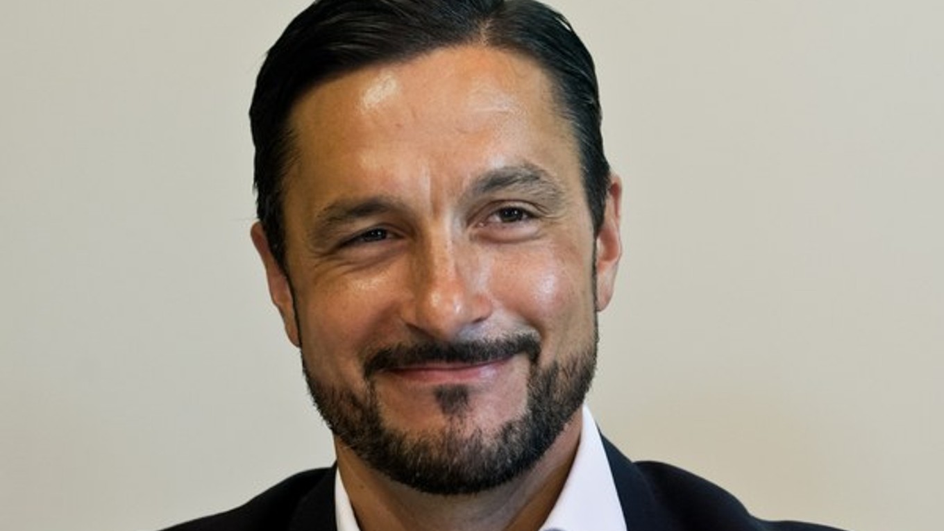Tréner Dunajskej Stredy Tomislav Marič.