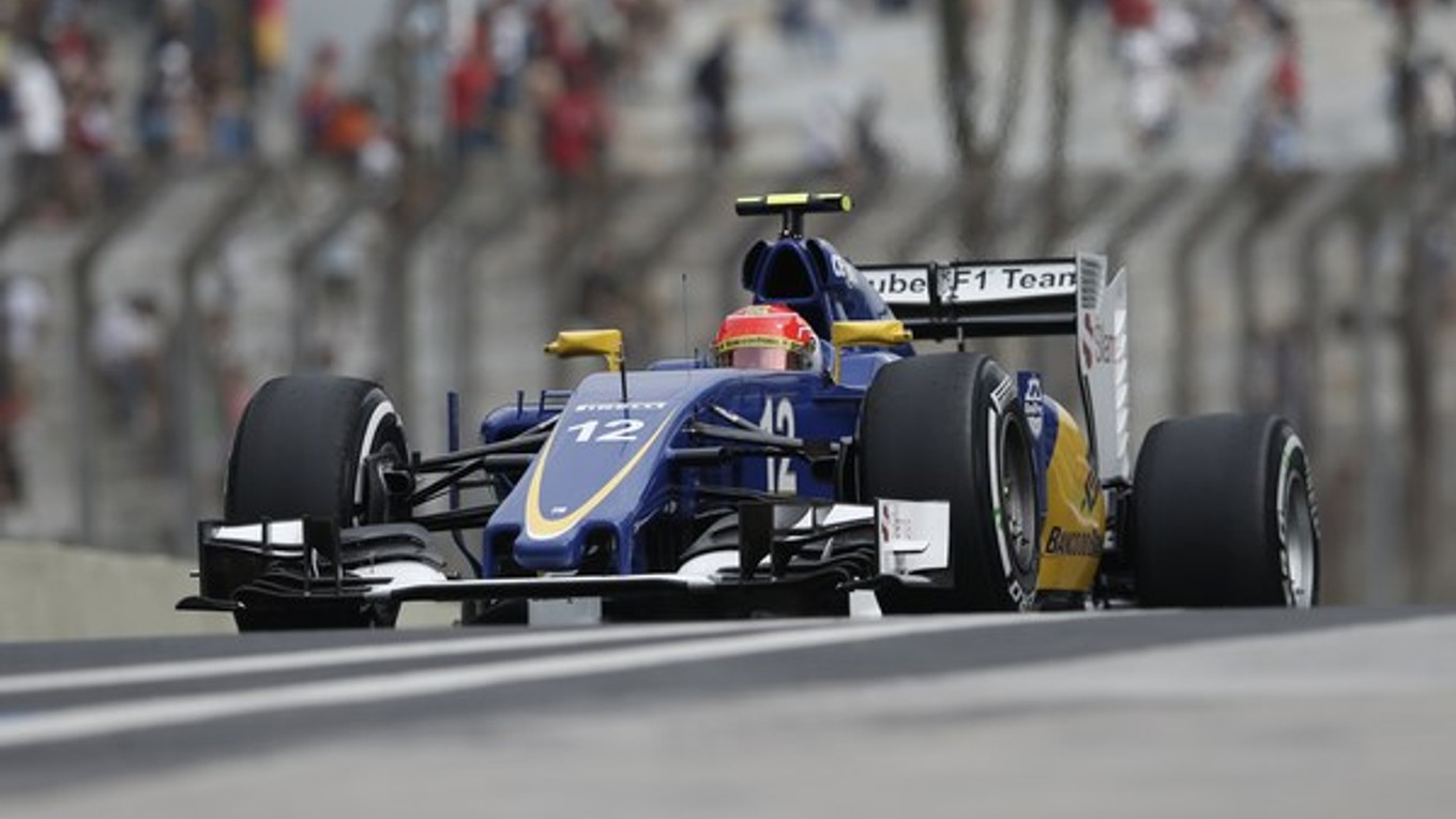 Felipe Nasr napokon do Veľkej ceny Brazílie odštartuje z trinásteho miesta.