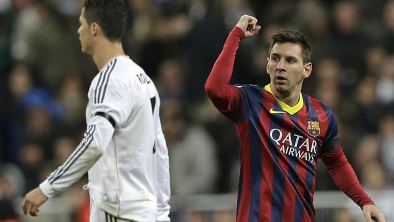 Duel Realu Madrid s Barcelonou je možno najprestížnejším futbalovým zápasom na celom svete. Je tiež súbojom dvoch najlepších hráčov planéty - Cristiana Ronalda (vľavo) a Lionela Messiho.
