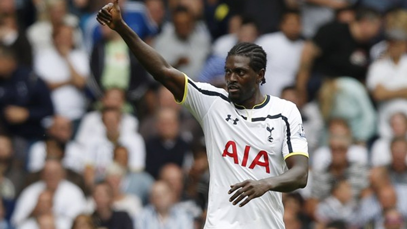 Budúcnosť Emmanuela Adebayora v tíme Tottenham Hotspur je otázna.
