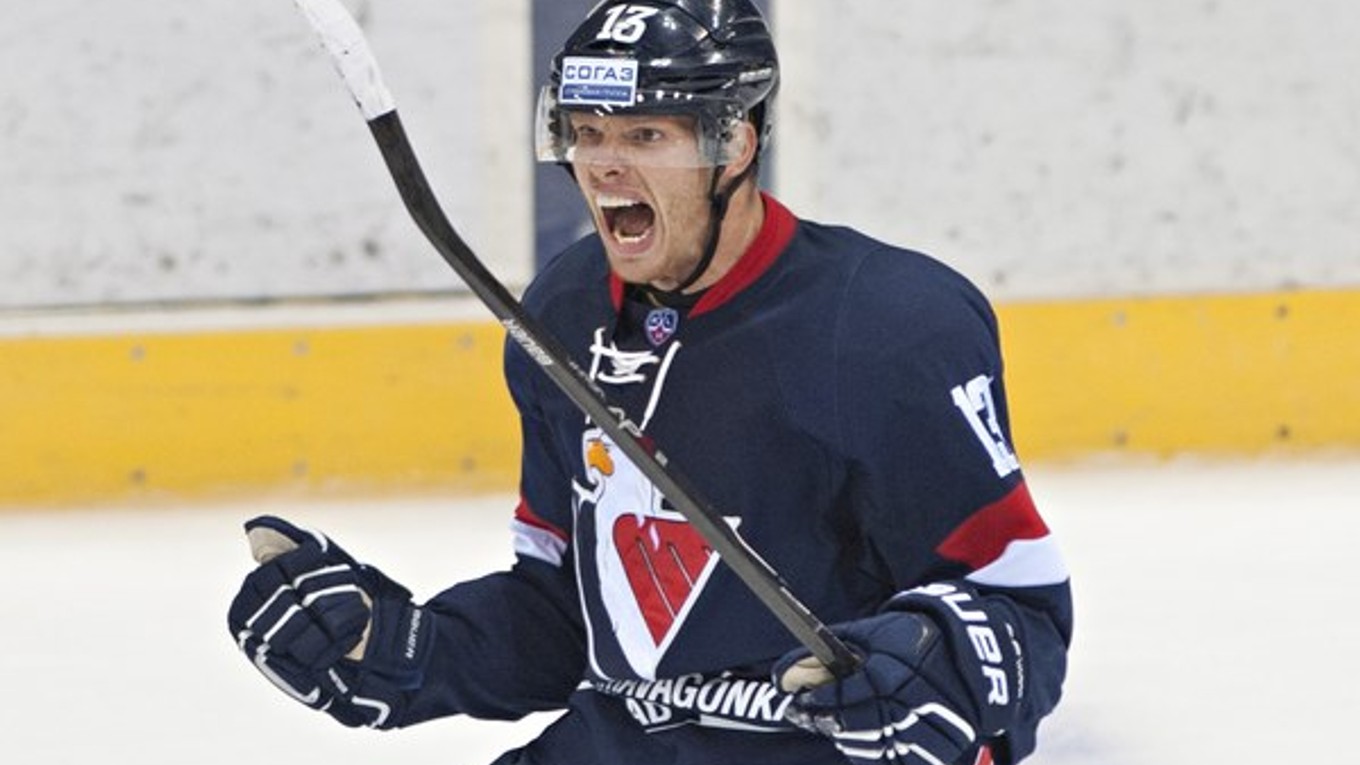 Václav Nedorost sa teší z gólu Slovana.