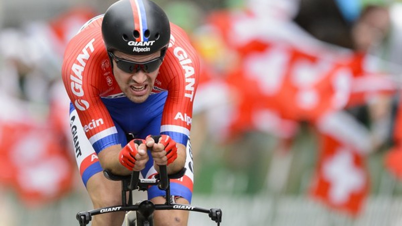 Tom Dumoulin je opäť lídrom Vuelty a Espaňa.