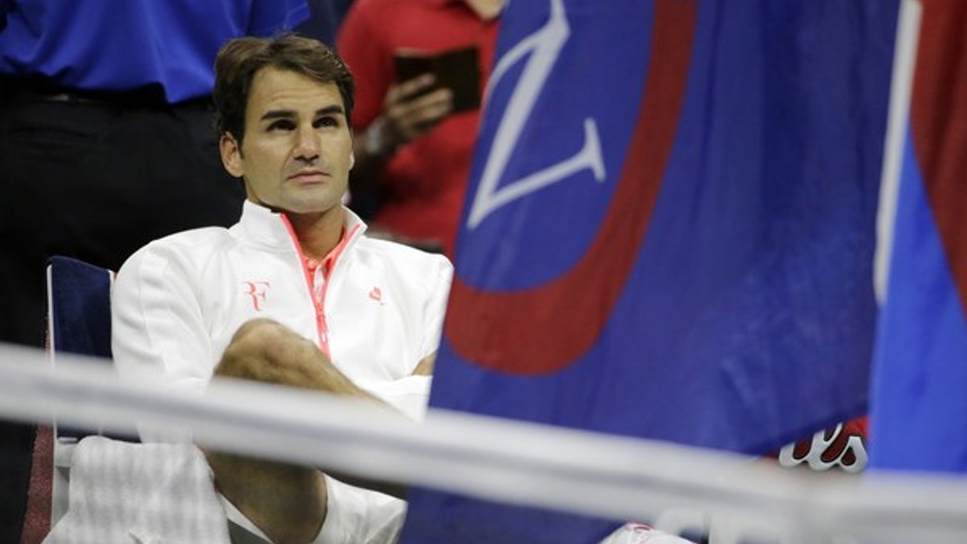 Po finálovej prehre bolo na Federerovi badať sklamanie. V poradí 18. grandslamový titul bol blízko.