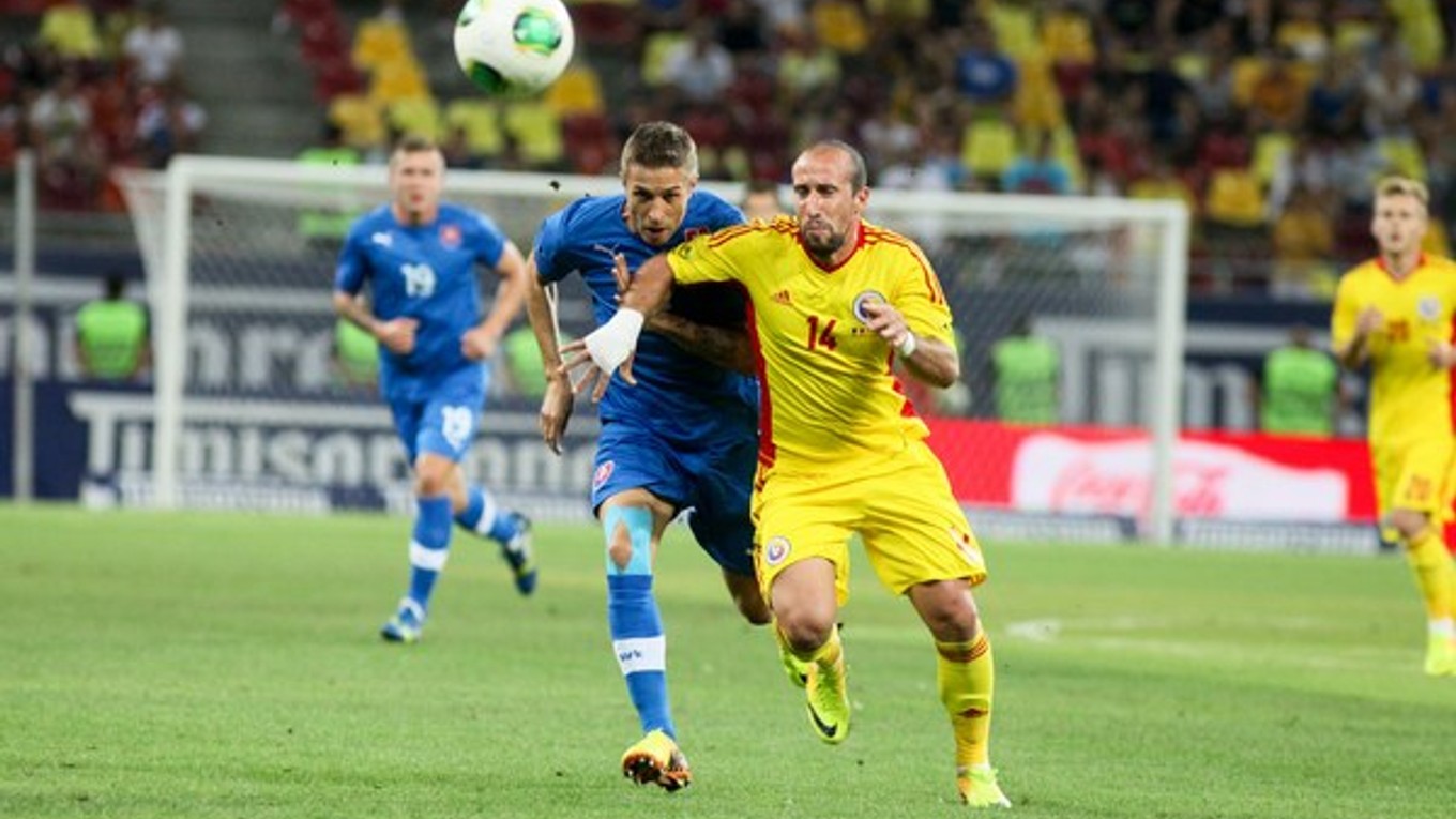 Pri Rumunsku nastúpili v nedávnej minulosti aj slovenskí reprezentanti. Konkrétne v auguste 2013, kedy sa v Bukurešti zrodila remíza 1:1.