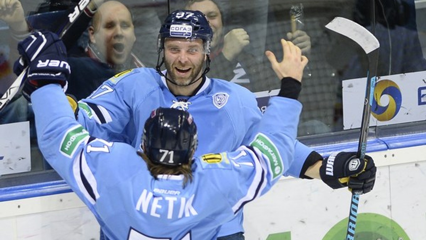 Tomáš Starosta sa bude aj v nasledujúcej sezóne tešiť z gólov bratislavského Slovana.