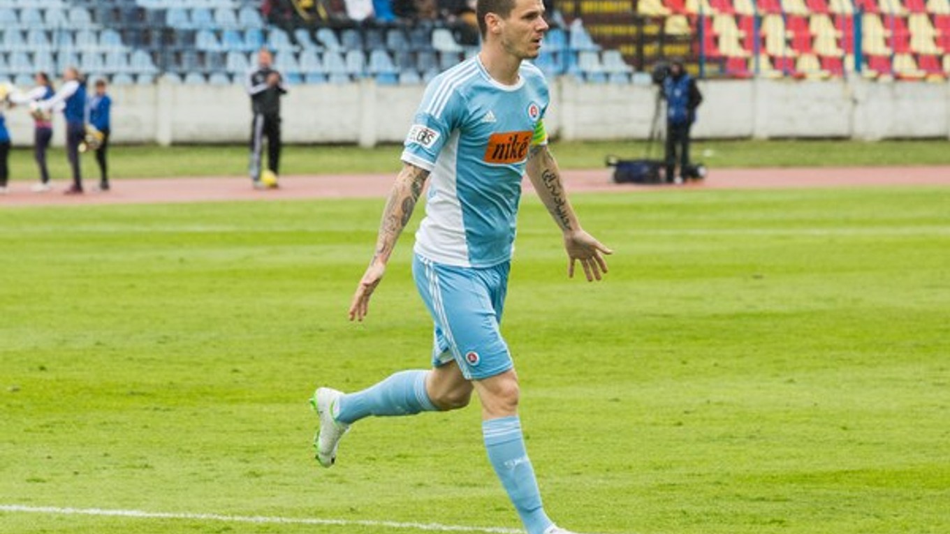 Pred odchodom zo Slovenska si Juraj Halenár obliekal dres Slovana Bratislava.
