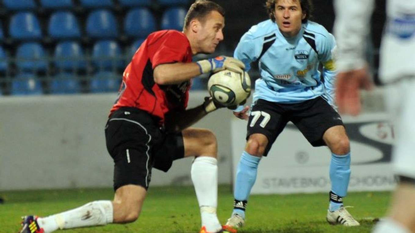 Slovenský brankár Libor Hrdlička (ešte v drese Ružomberka) čisté konto v Gabale neudržal a jeho tím Dinamo Tbilisi sa s pohárovou Európou lúči.