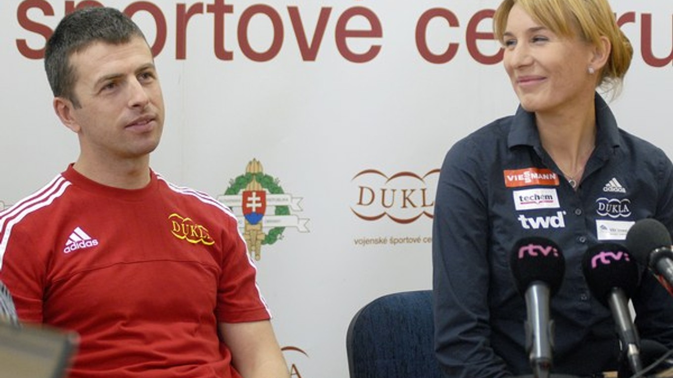 Anastasia Kuzminová s manželom Danielom.