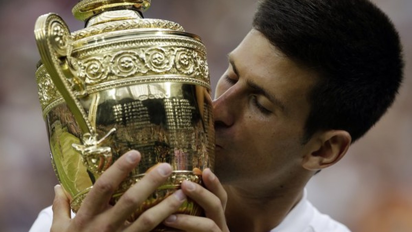 Novak Djokovič získal vo Wimbledone svoj deviaty grandslamový titul.