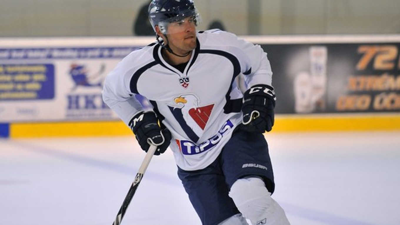 Slovan už začal s prípravou na novú sezónu. Jeho dres si opäť bude obliekať aj obranca Ivan Švarný.