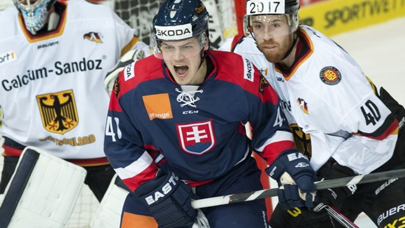 Patrik Lušňák v drese slovenskej reprezentácie.