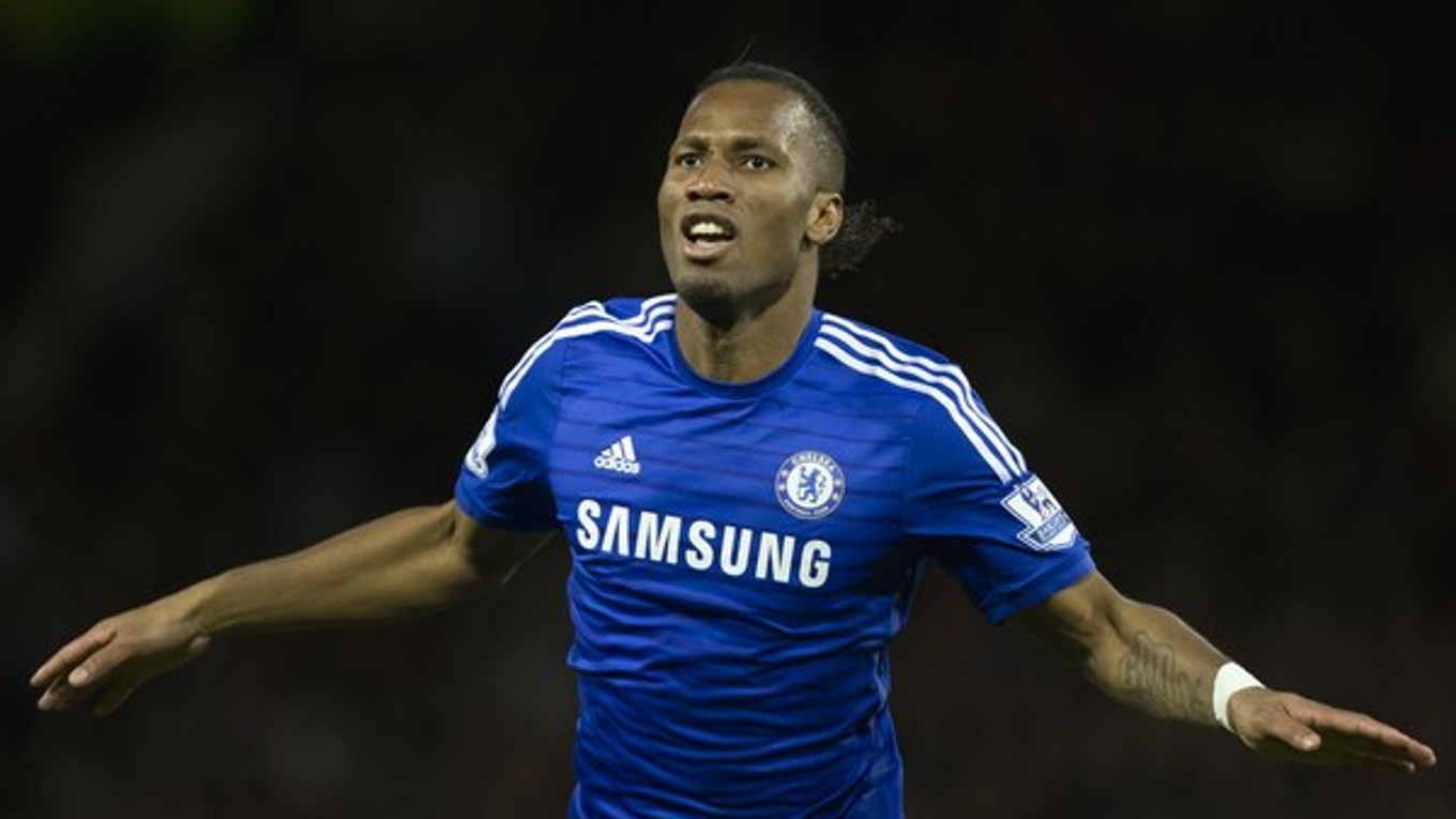 Robustný africký zakončovateľ sa stal na Stamford Bridge žijúcou legendou.