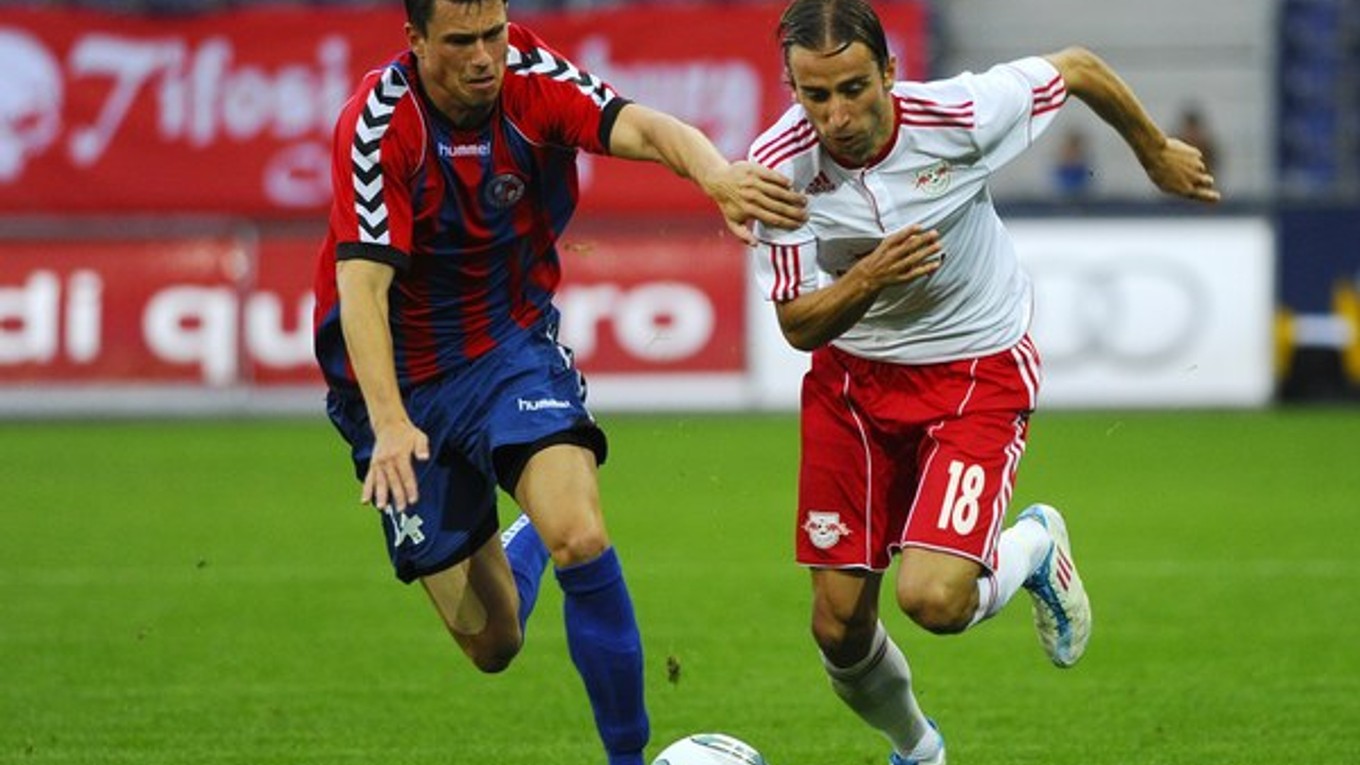 Dušan Švento (vpravo) hrával aj v rakúskom tíme FC Red Bull Salzburg.
