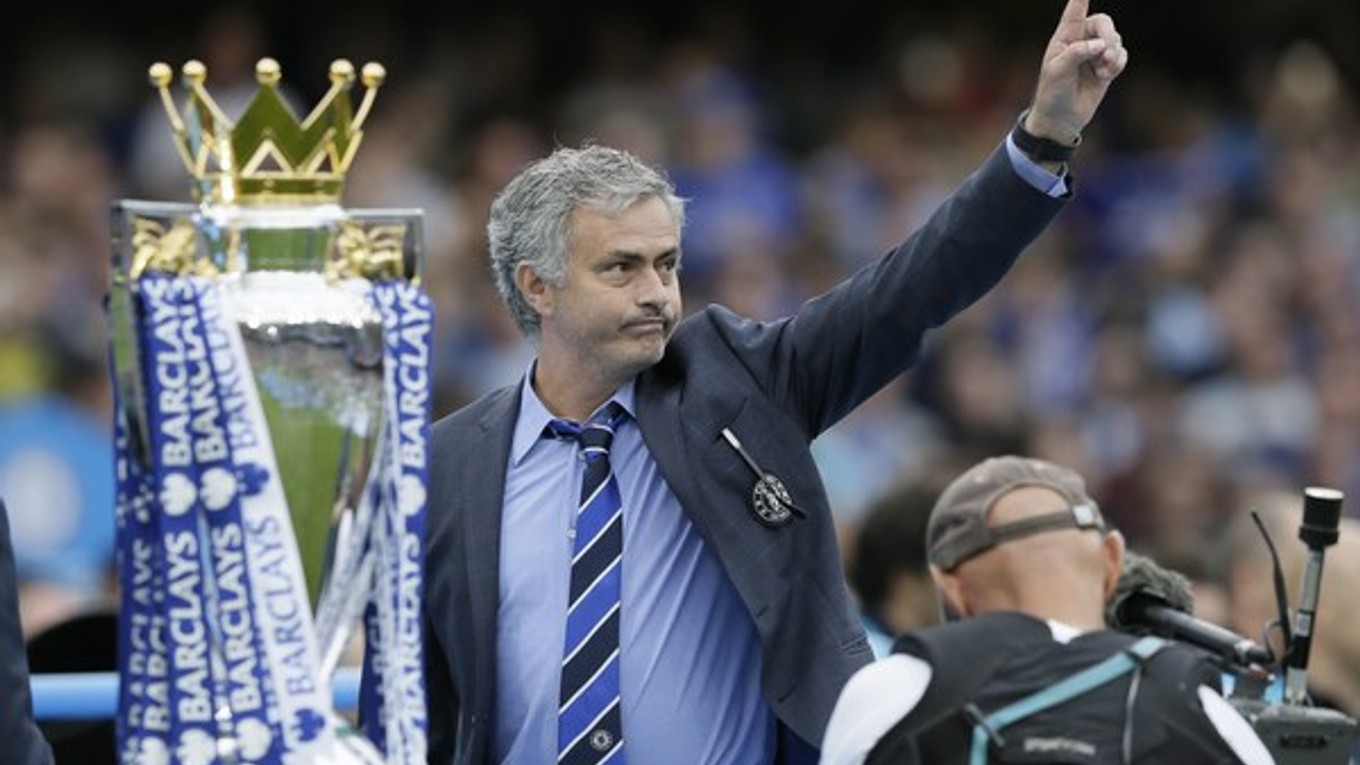 Majstrovský titul v Premier League bude obhajovať Chelsea Londýn pod vedením Josého Mourinha.