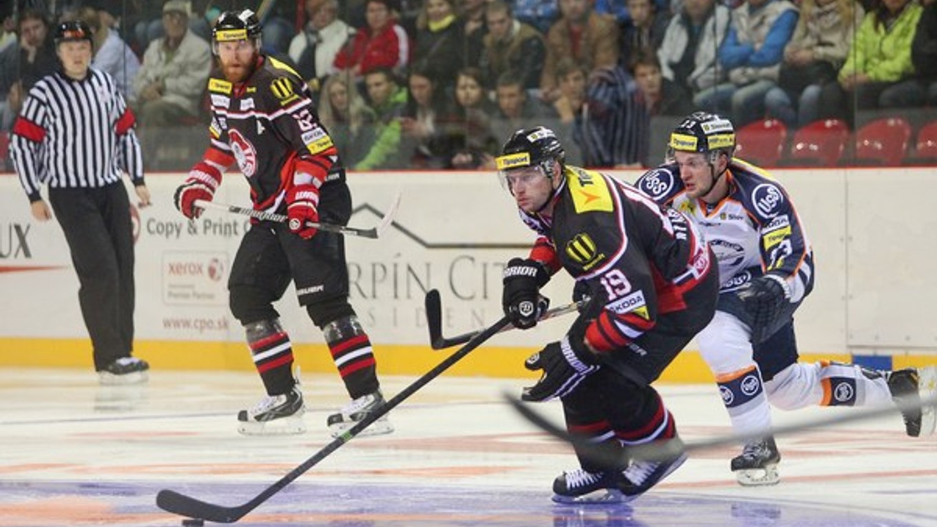 Raz v zápase skóroval aj Milan Kytnár (č.19).