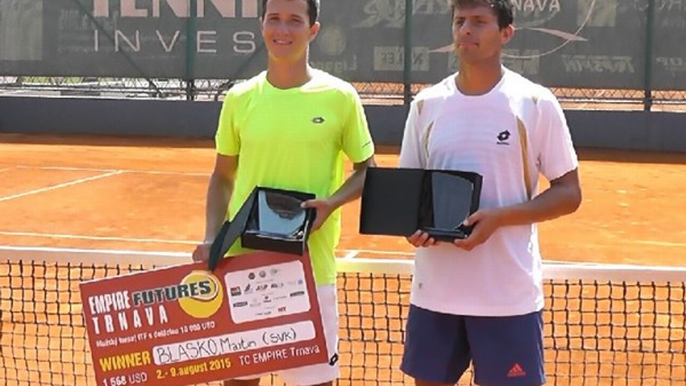 Martin Blaško (vľavo) zdolal vo finále Slovinca Tomislava Ternara.