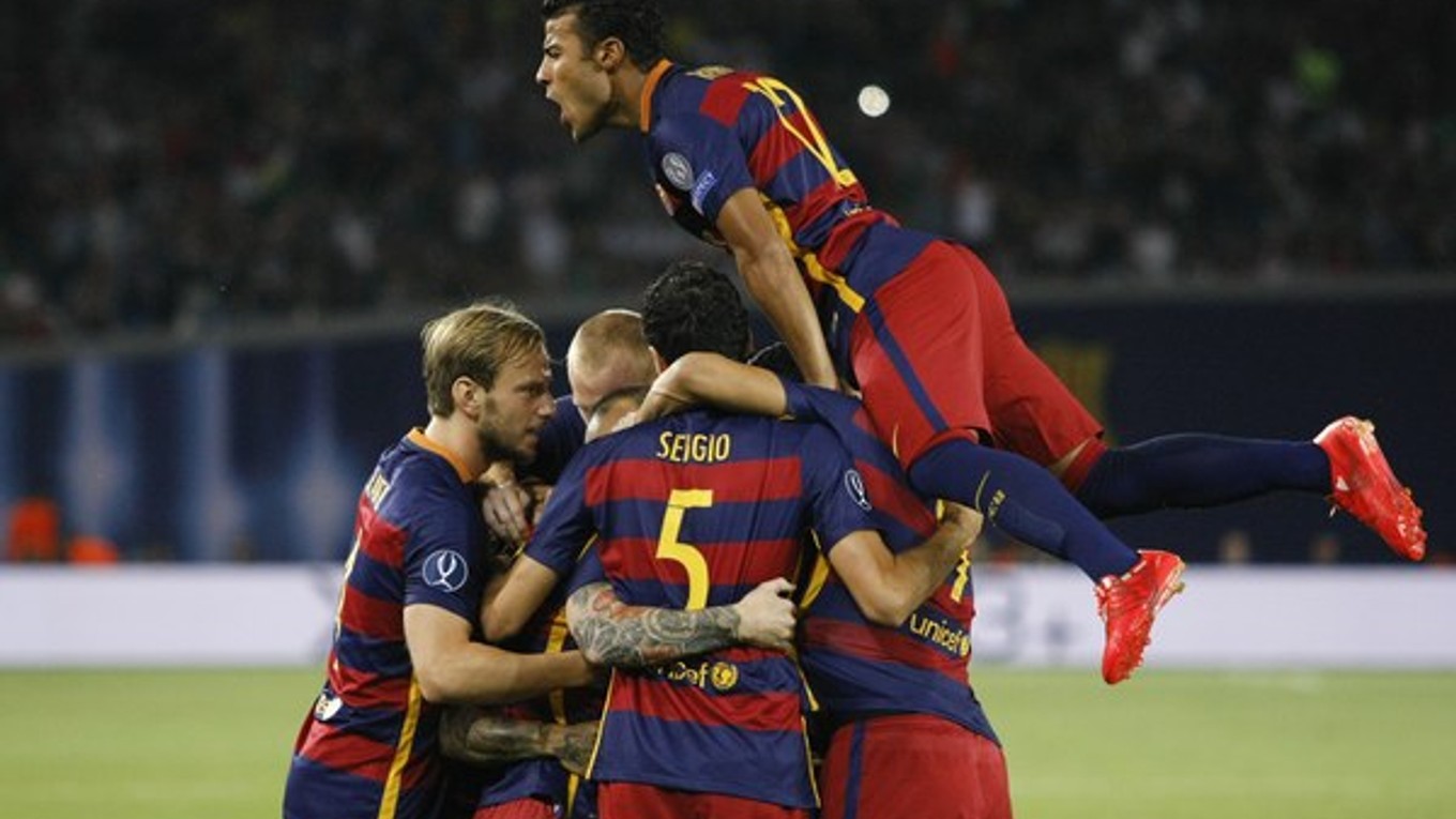 Futbalisti FC Barcelona budú v novej sezóne obhajovať ligový titul, víťazstvo v národnom pohári i triumf v prestížnej Lige majstrov.