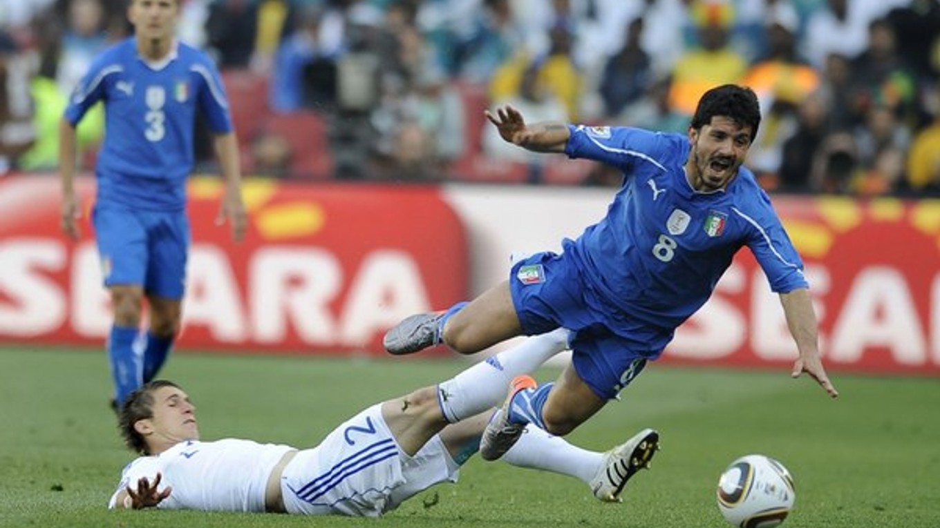 Gattuso (č. 8) nastúpil aj v pre Slovensko pamätnom zápase na svetovom šampionáte v Juhoafrickej republike v roku 2010.